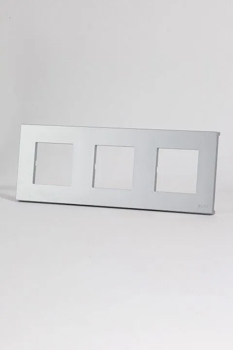Рамка на 3 поста Elbi Eleсtriс Moda Vox 611-051012-227