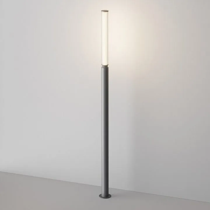 Наземный высокий светильник Maytoni Outdoor Свет O593FL-L20GF3K