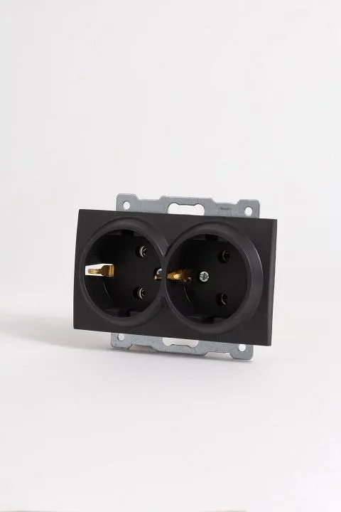 Розетка двойная с заземлением, без рамки Elbi Eleсtriс Zena Vega 609-014800-907