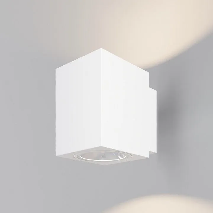 Накладной светильник Maytoni Outdoor Блок O507WL-L10W3K