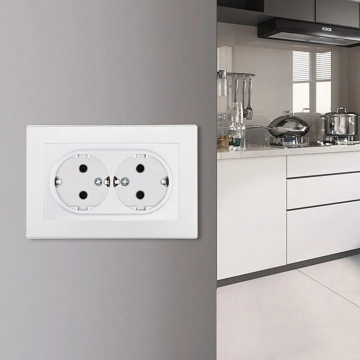 Розетка двойная с заземлением и со шторкой Arte Milano SET06-2 SET06-double-40-2 white