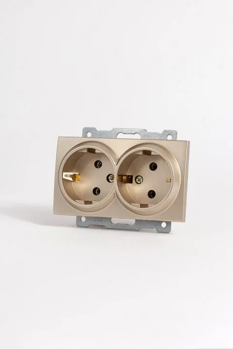 Розетка двойная с заземлением, без рамки Elbi Eleсtriс Zena Vega 609-011400-907