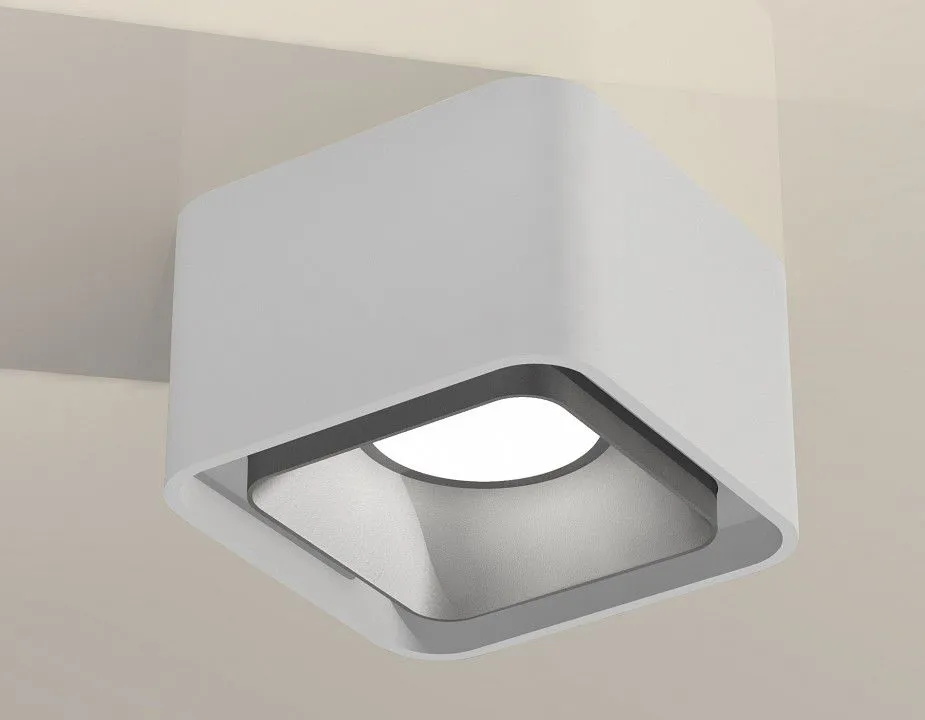 Накладной светильник Ambrella Light XS XS7832003