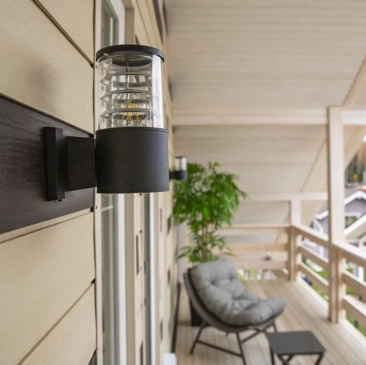 Светильник на штанге Maytoni Outdoor Бронкс O576WL-01B