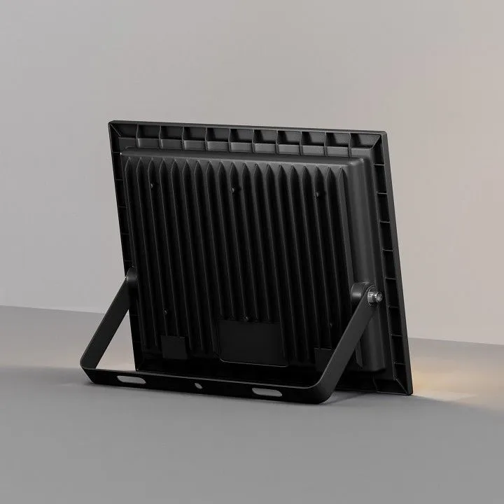 Настенно-потолочный прожектор Maytoni Outdoor Поток FL001-L100B4K