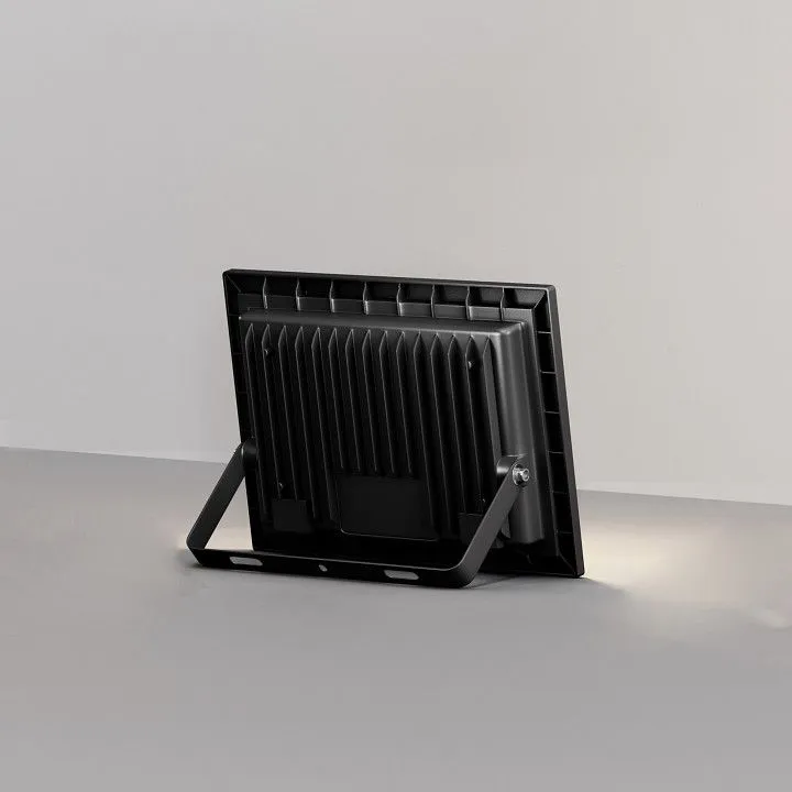 Настенно-потолочный прожектор Maytoni Outdoor Поток FL001-L50B4K