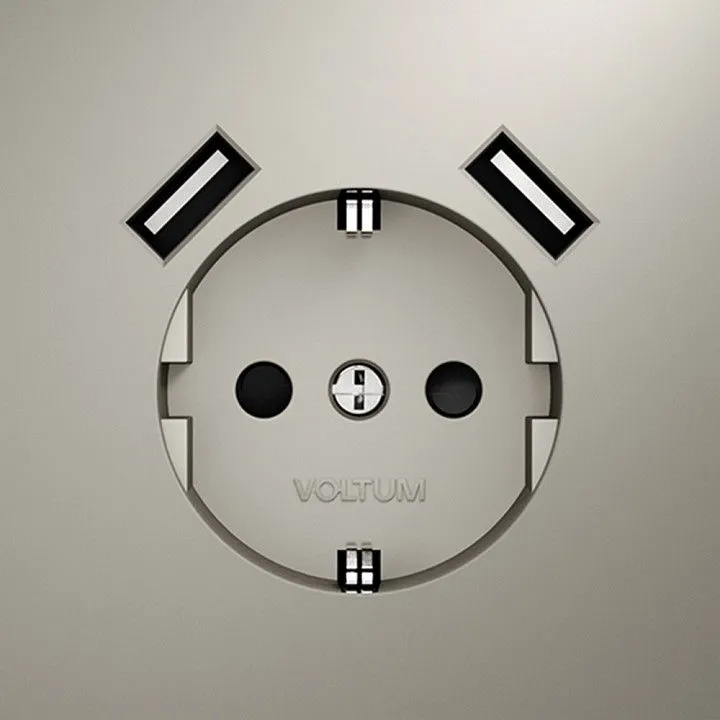 Розетка с заземлением и со шторкой и 2хUSB type A, без рамки Voltum S70 VLS040403