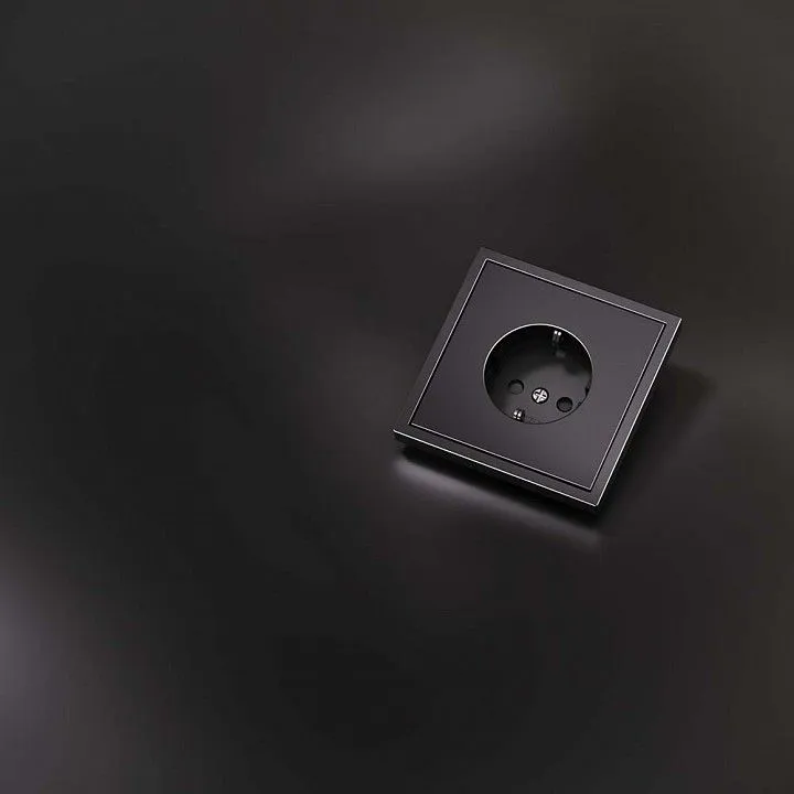 Накладка для розетки с заземлением и со шторками Voltum S70 METAL VLSM000712