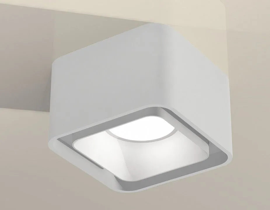 Накладной светильник Ambrella Light XS XS7832001