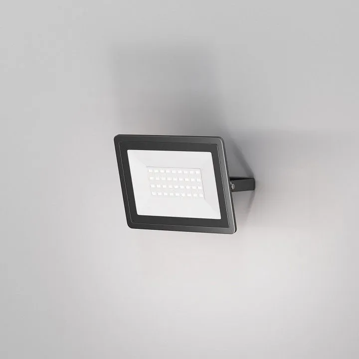 Настенно-потолочный прожектор Maytoni Outdoor Поток FL001-L30B6K