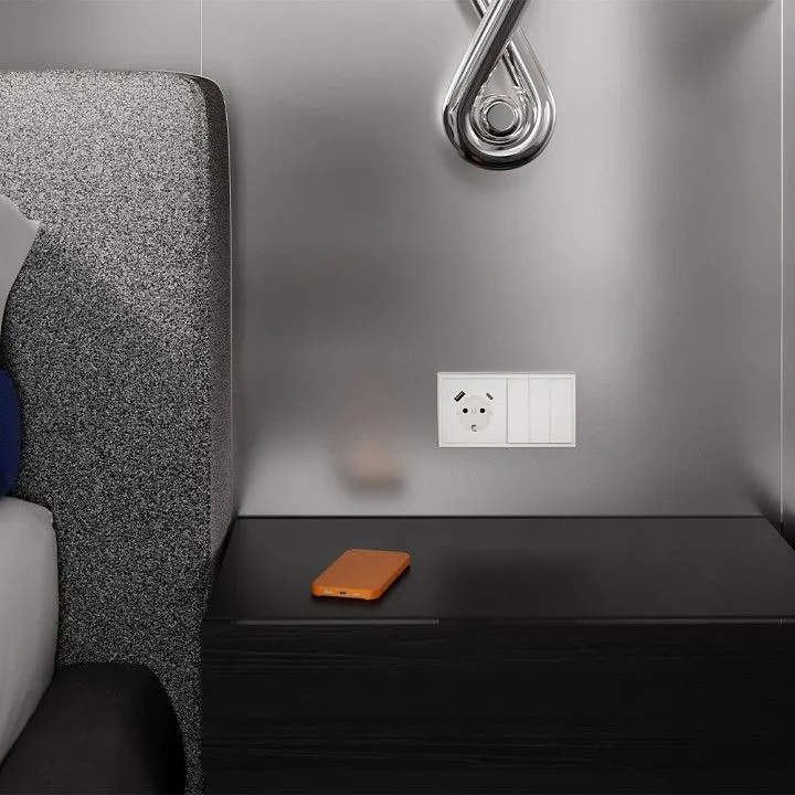 Накладка для розетки с заземлением и со шторками и 2хUSB type A и C Voltum S70 VLS001013
