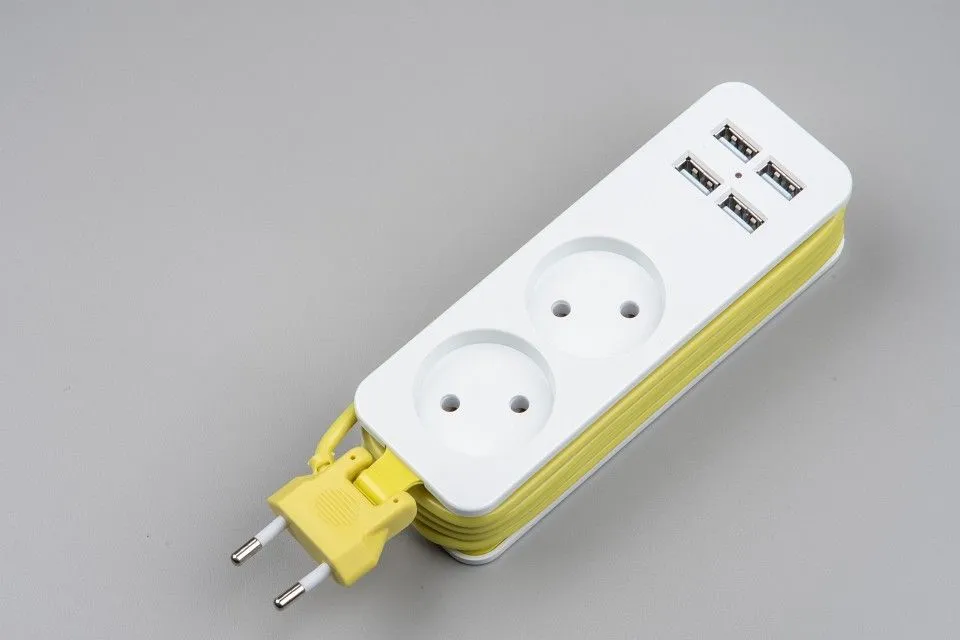 Удлинитель Uniel Travel UL-00011134