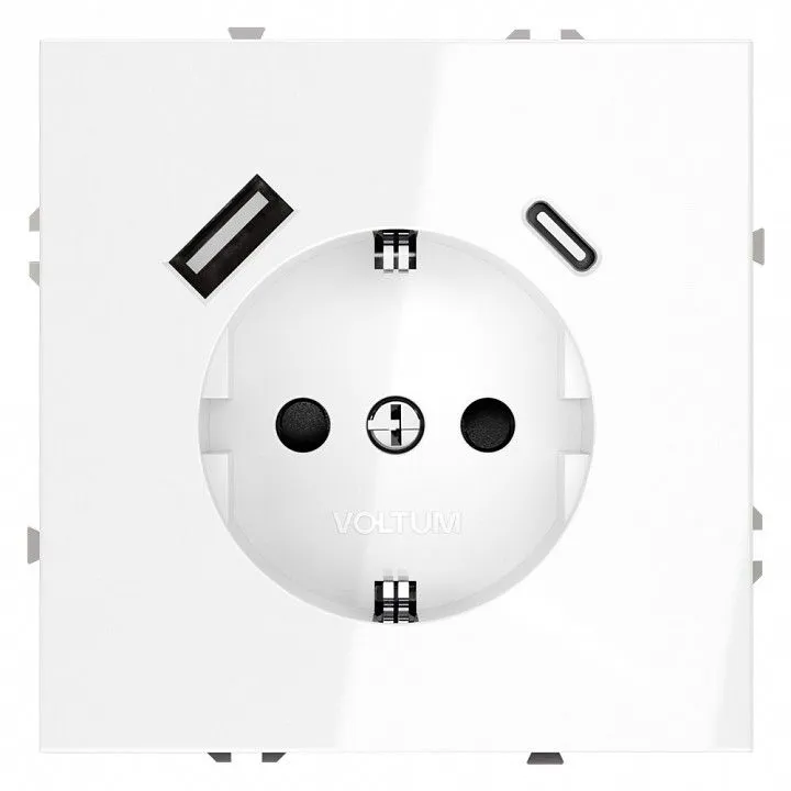Розетка с заземлением и со шторкой и 2хUSB type A и C, без рамки Voltum S70 VLS040501