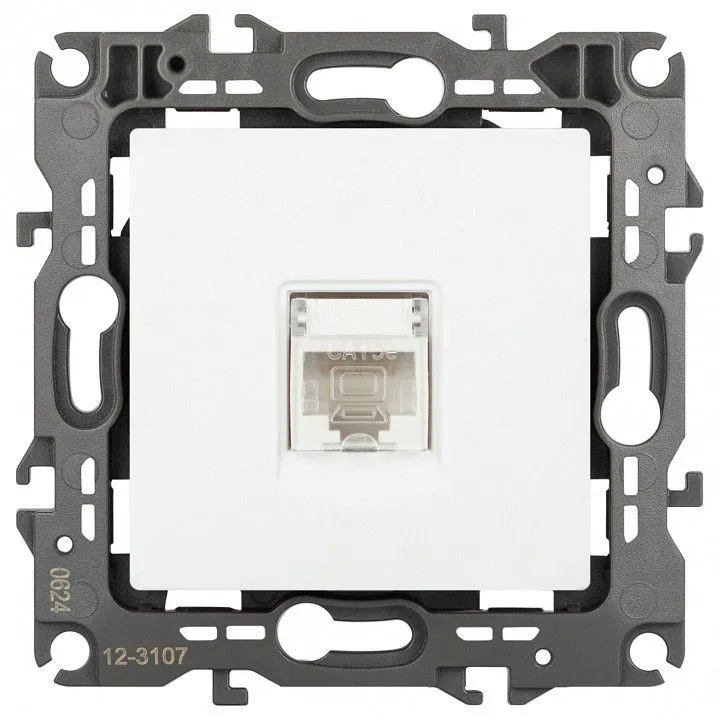 Розетка Ethernet RJ-45 без рамки Эра Эра 12 12-3107-01М