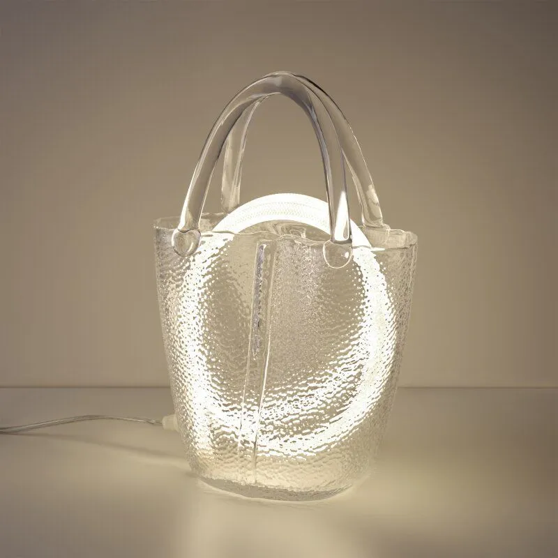 Настольная лампа декоративная Freya Tote FR6223TL-L17TR
