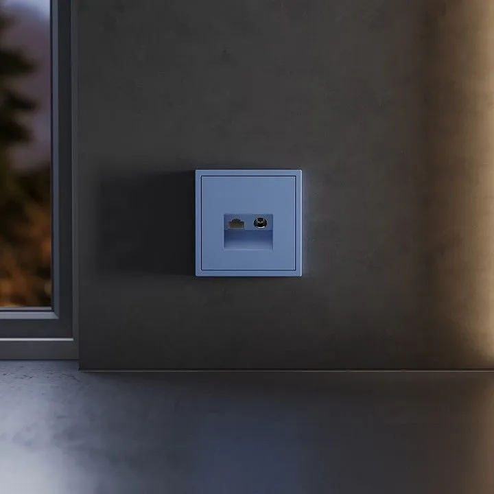 Накладка для ТВ-розетки и RJ-11 или RJ-45 Voltum S70 VLS002715