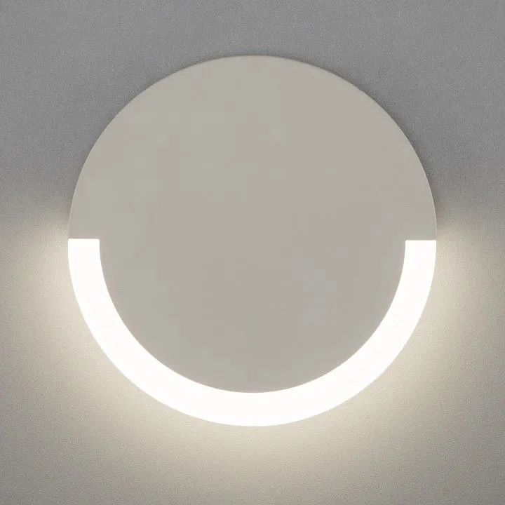 Накладной светильник Eurosvet Radiant 40147/1 LED белый 5W