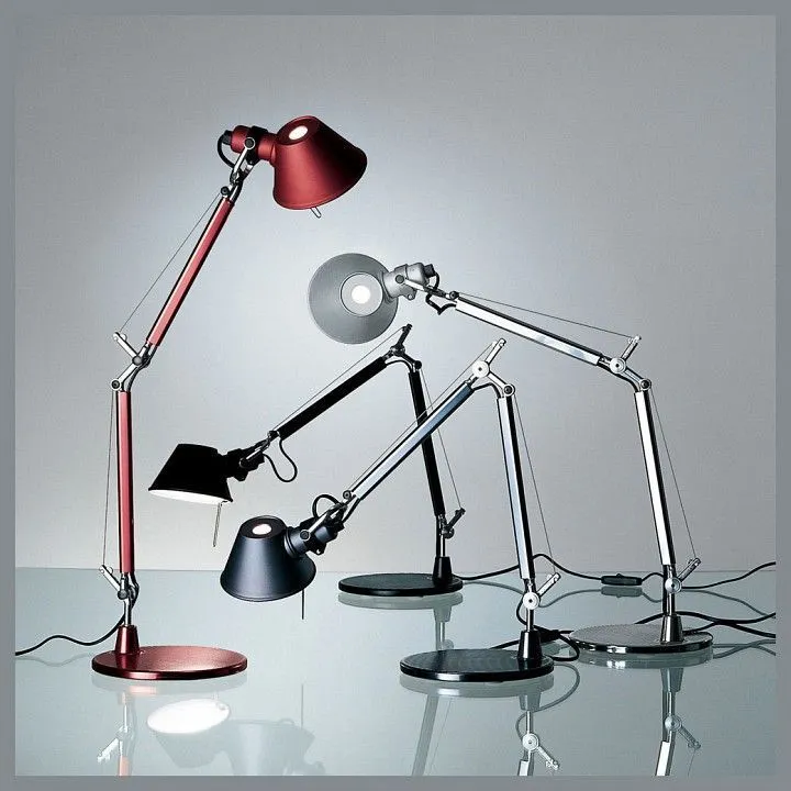 Настольная лампа офисная Artemide  A011800