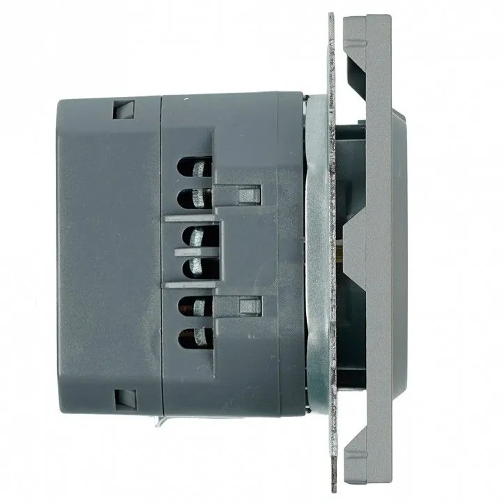 Розетка с заземлением и со шторкой и 2хUSB type A и C, без рамки Stekker Эмили 50219