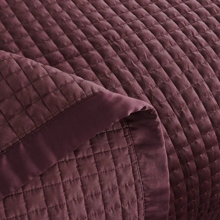 Покрывало с наволочками евростандарт Лоретта