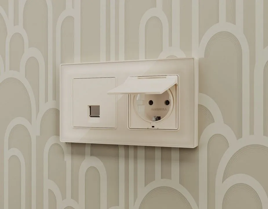 Розетка Ethernet RJ-45 и со шторками, без рамки Ambrella Volt ALFA MA332010