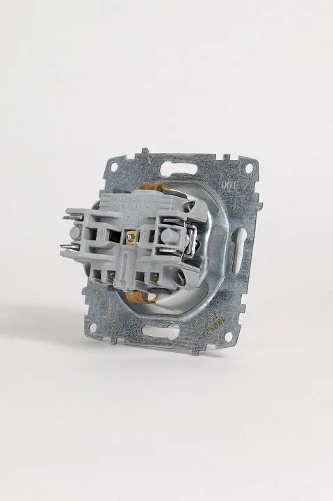 Розетка с заземлением, без рамки Elbi Eleсtriс Zena Vega 609-015600-217