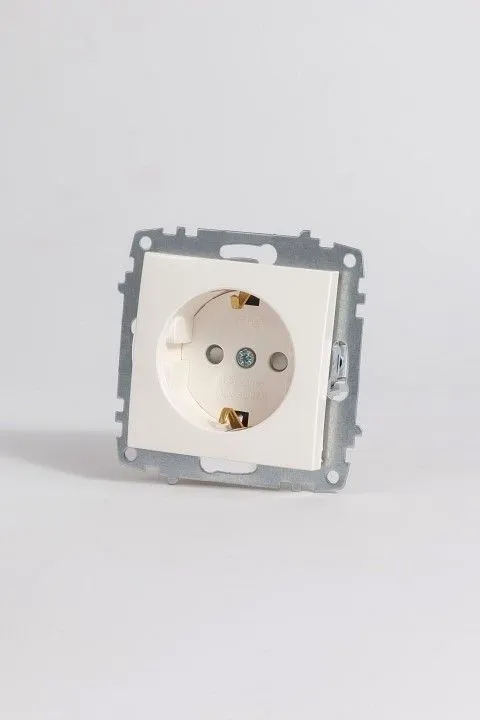 Розетка с заземлением и со шторкой, без рамки Elbi Eleсtriс Zena Vega 609-010200-243