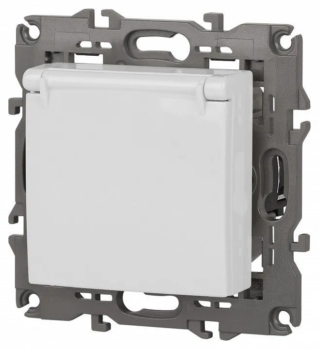 Розетка с заземлением и со шторкой, без рамки с крышкой Эра Эра Elegance 14-2103-01