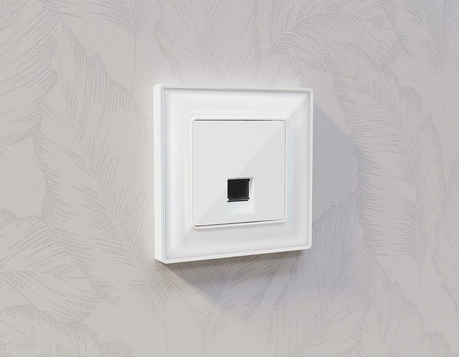 Розетка Ethernet RJ-45 и со шторками, без рамки Ambrella Volt ALFA MA112005