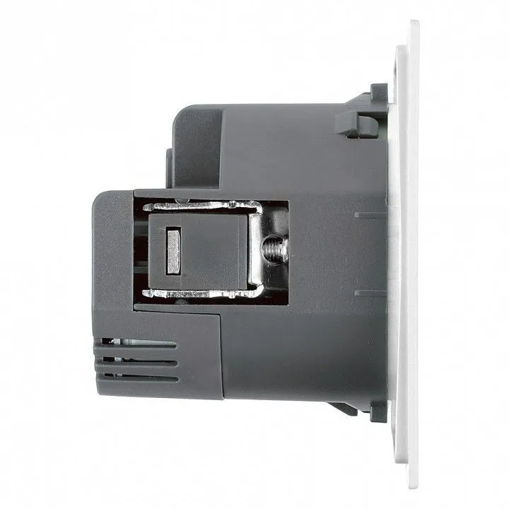 Розетка с заземлением и со шторкой и 2хUSB type A и C, без рамки Stekker Мия 50438