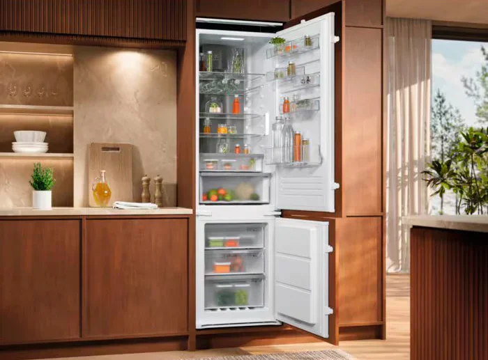 Встраиваемый холодильник Electrolux E6MNCE19S
