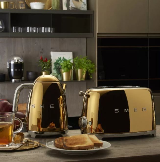 Чайник Smeg KLF03GOEU