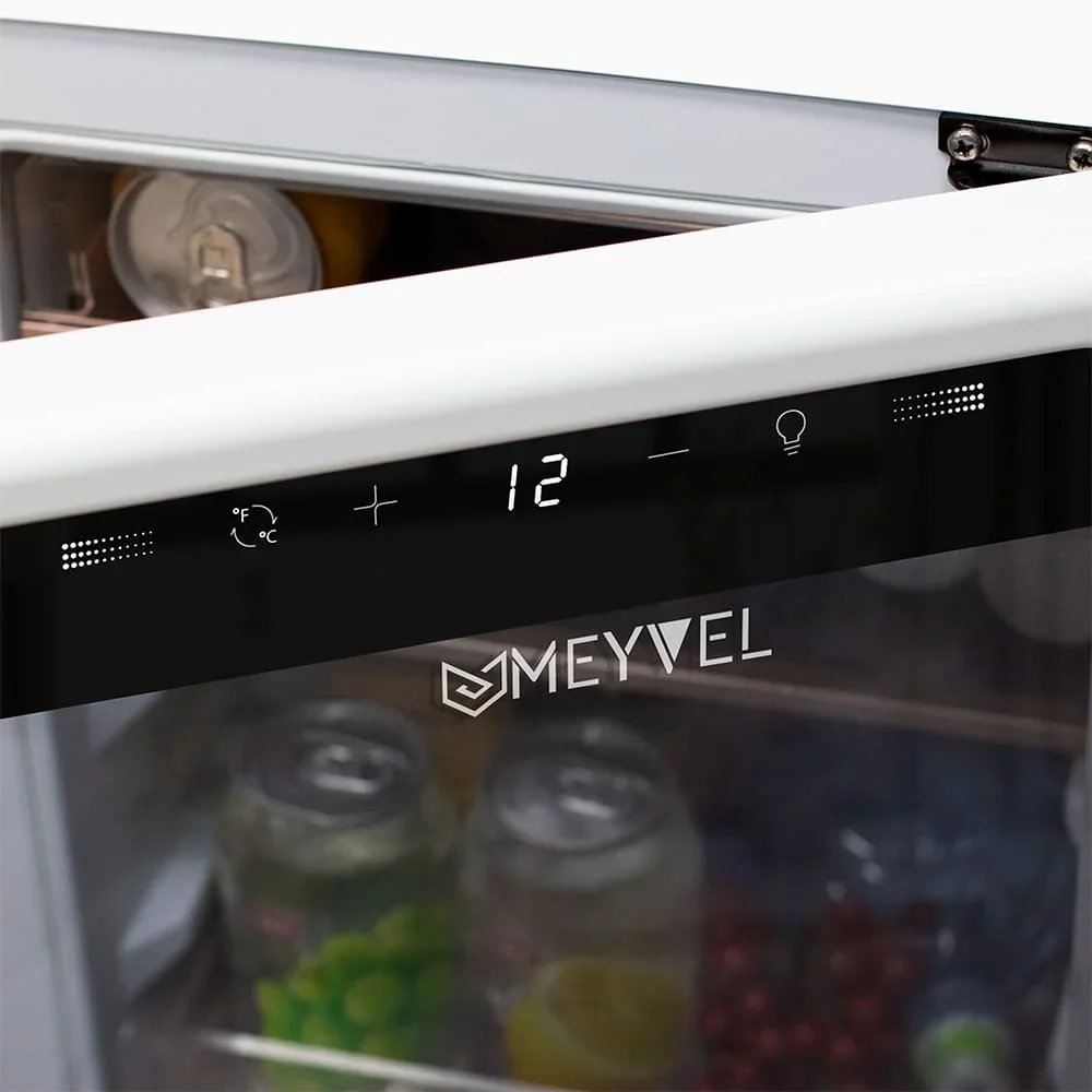 Холодильник для косметики и напитков Meyvel MD35-Белый
