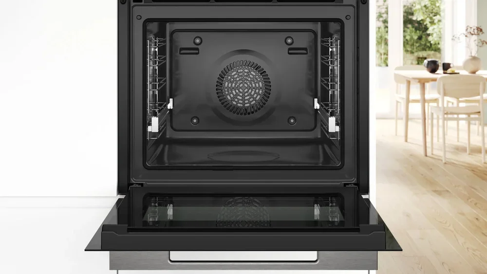 Духовой шкаф Bosch HBG778NB1