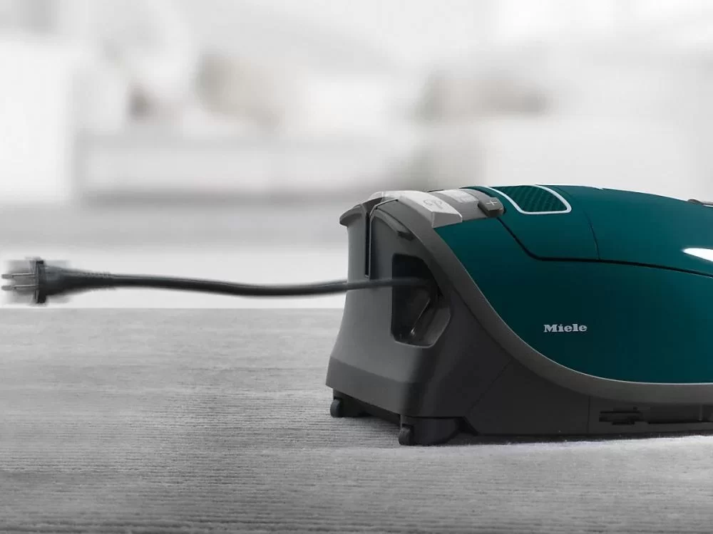 Пылесос Miele SGMA3 Complete C3 Comfort Петроль