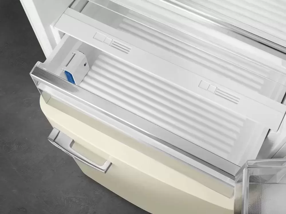Холодильник Smeg FAB38RCR