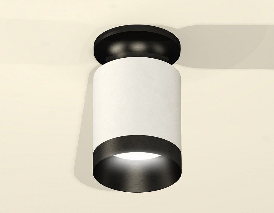 Накладной светильник Ambrella Light XS XS6301121