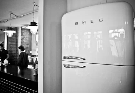 Холодильник Smeg FAB50BS