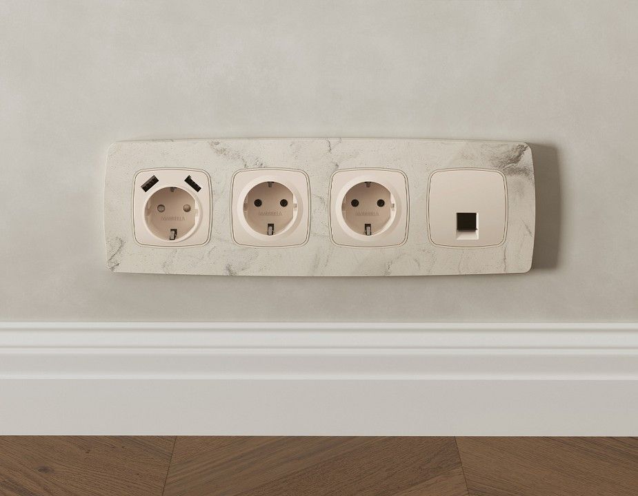 Розетка Ethernet RJ-45 и со шторками, без рамки Ambrella Volt OMEGA MO332005