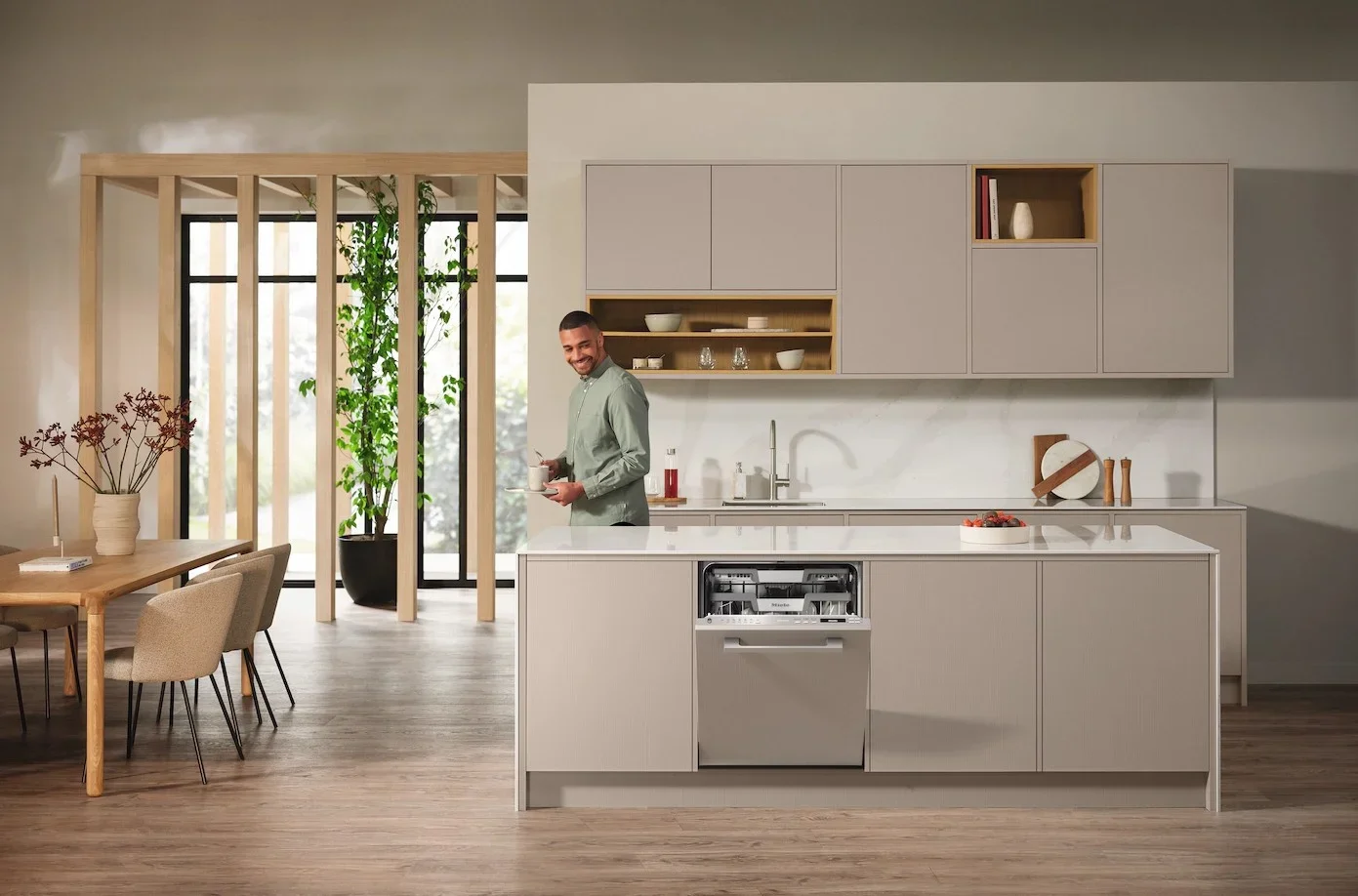 Встраиваемая посудомоечная машина Miele G 7180 SCVi AutoDos