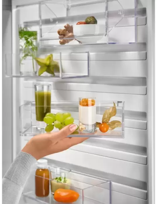Холодильник Electrolux RNC7ME34W2
