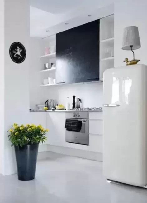 Холодильник Smeg FAB28RB1