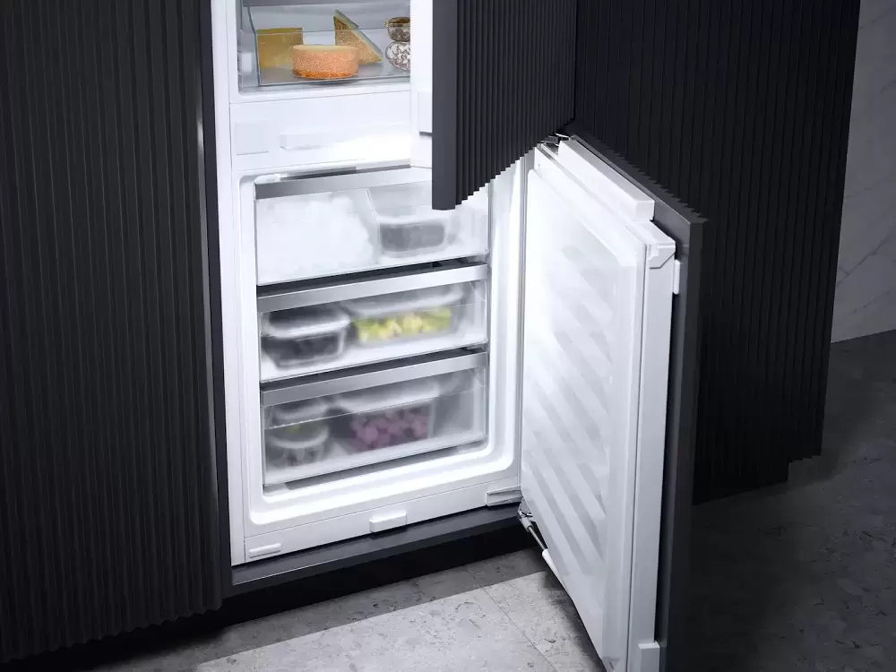 Встраиваемый холодильник Miele KFN 7795 D