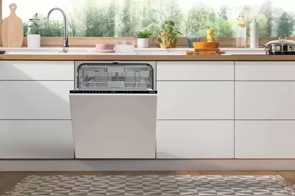Встраиваемая посудомоечная машина Gorenje GV693B67AD