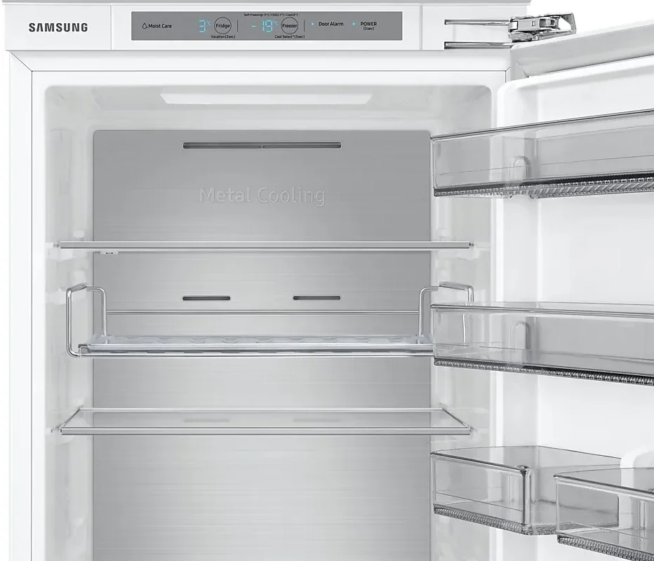 Встраиваемый холодильник Samsung BRB30715EWW/EF