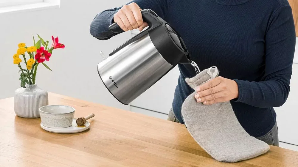 Чайник Bosch TWK7L460