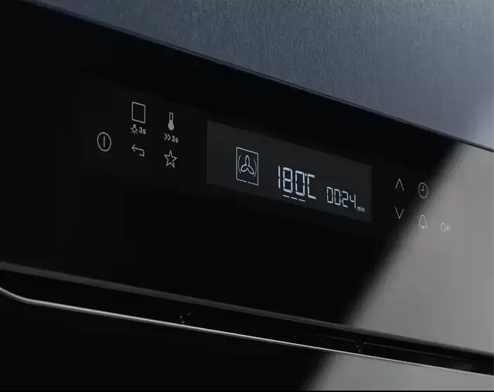 Духовой шкаф Electrolux EOE7P31Z