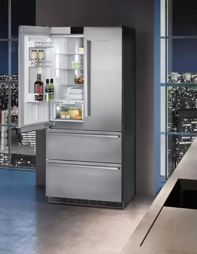 Холодильник Liebherr CBNes 6256 PremiumPlus BioFresh NoFrost