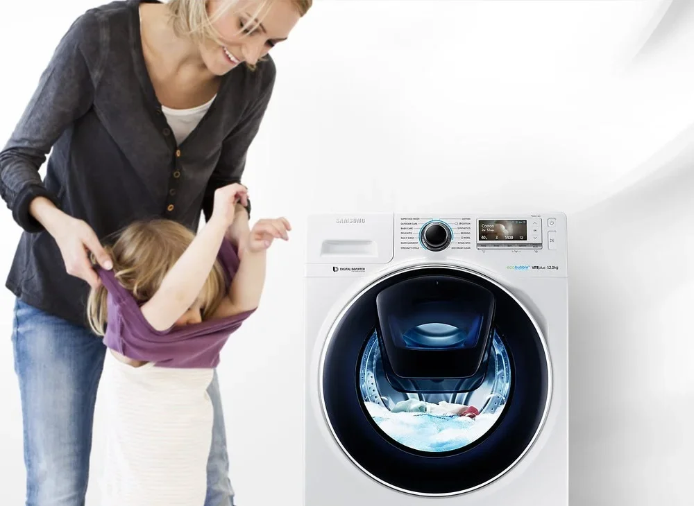 Стиральная машина Samsung WW 12K8412OW AddWash