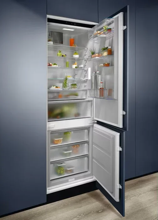 Встраиваемый холодильник Electrolux ENP7TD75S